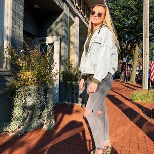 Meet your Posher, Stephanie